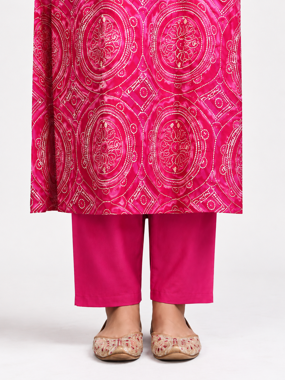 Gulraqs Kurta Set
