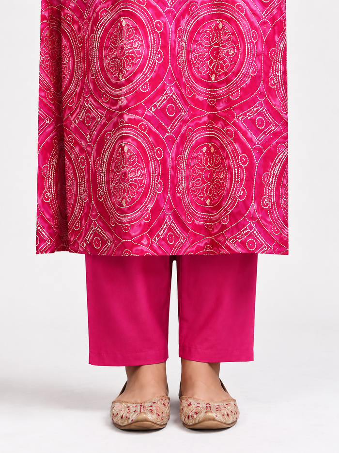 Gulraqs Kurta Set