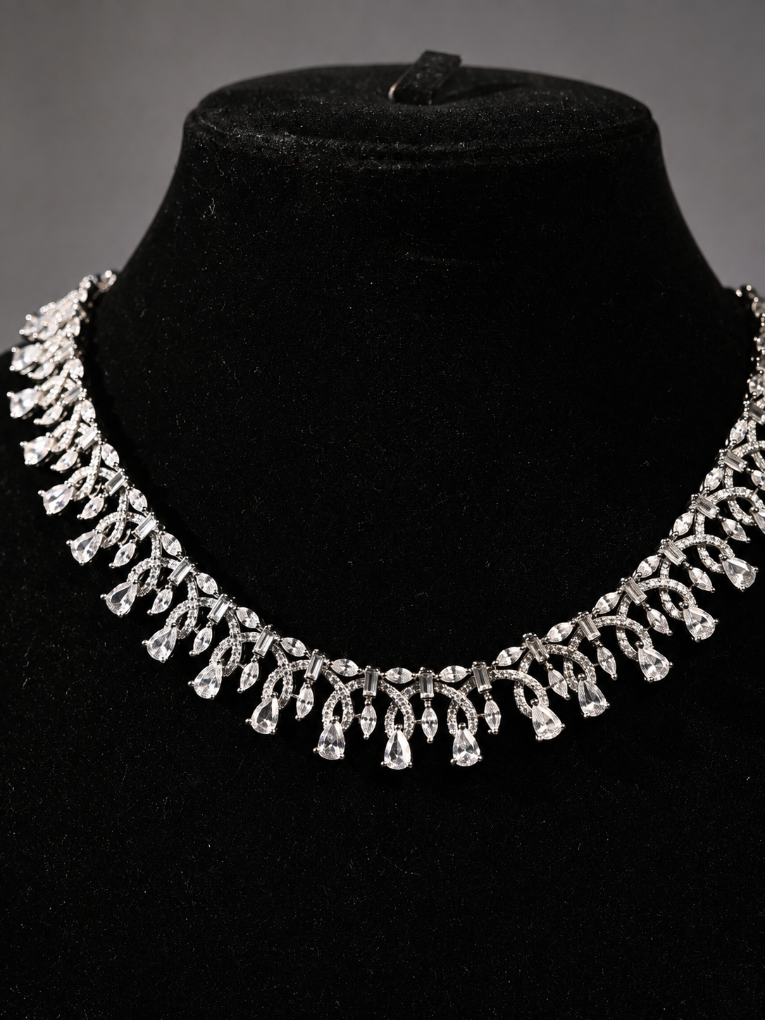 Roshanara Jewellery Set