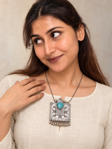 Neelambara Pendant Necklace